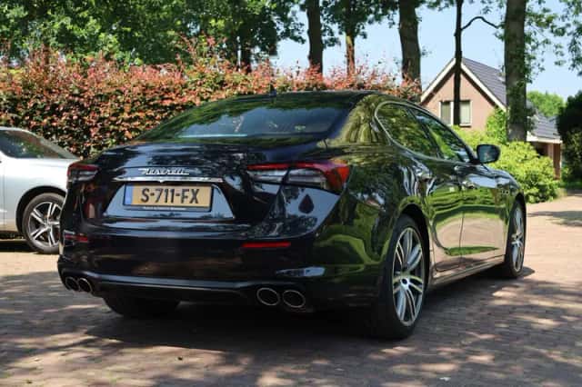 Maserati Ghibli (2018) thumbnail 3