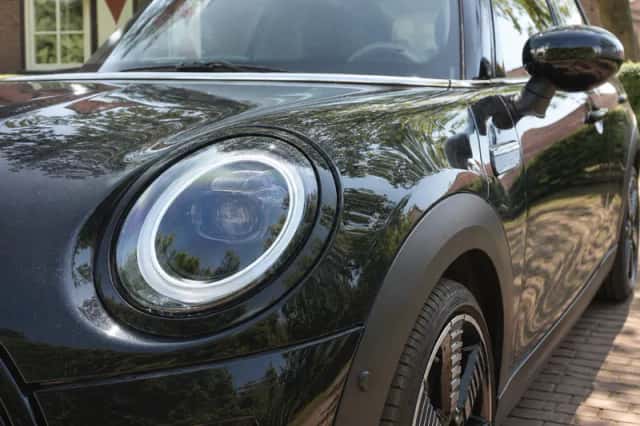 MINI Cooper (2022) thumbnail 5