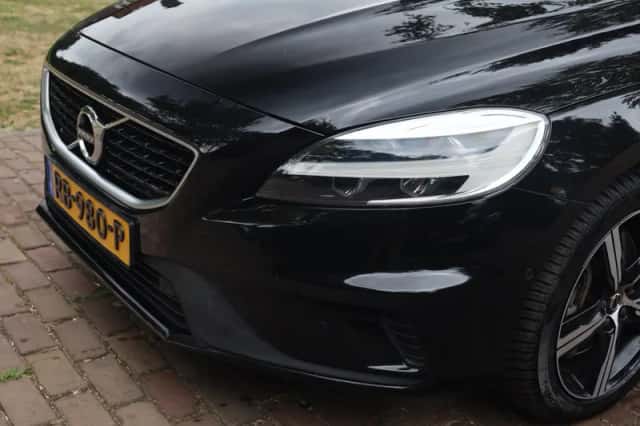 Volvo V40 (2017) thumbnail 4