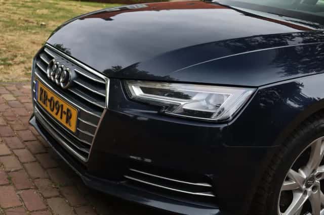 Audi A4 (2017) thumbnail 4