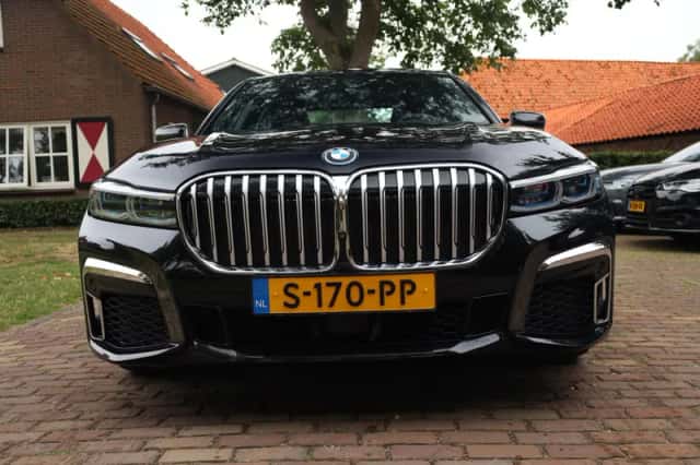 BMW 7-Serie (2022) thumbnail 6