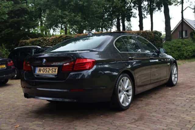 BMW 5-Serie (2011) thumbnail 3