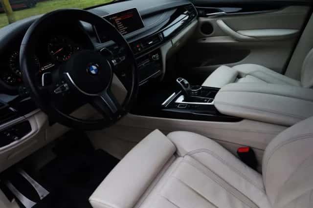 BMW X5 (2016) thumbnail 2