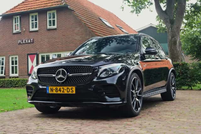 Mercedes-Benz GLC-Klasse (2017) thumbnail 1