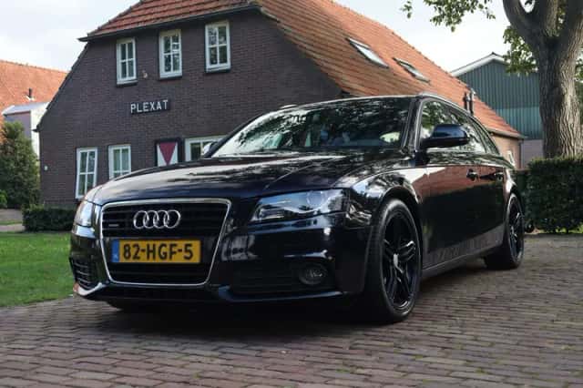 Audi A4 (2009) thumbnail 1