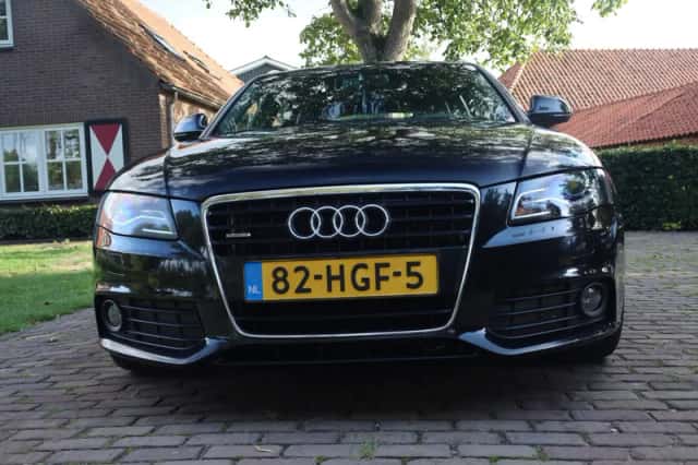 Audi A4 (2009) thumbnail 6