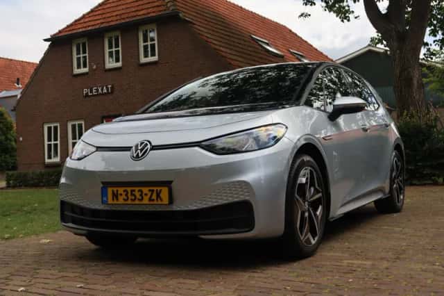 Volkswagen ID.3 (2020) thumbnail 1