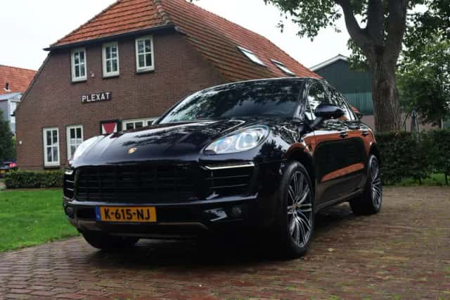 Porsche Macan (2014) thumbnail 1