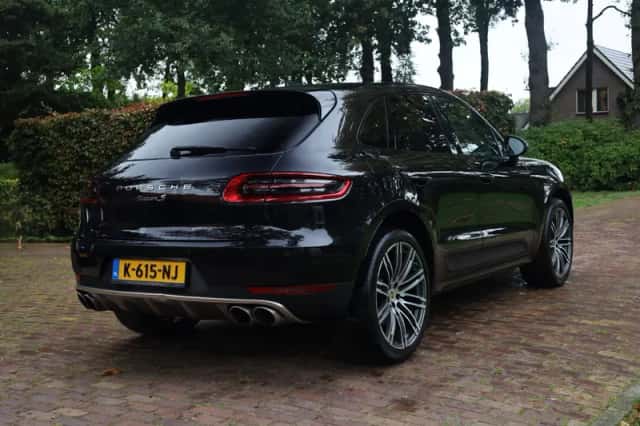 Porsche Macan (2014) thumbnail 3