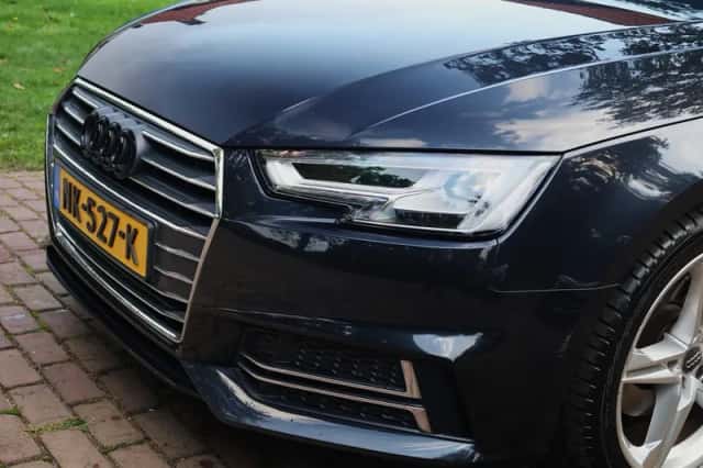 Audi A4 (2017) thumbnail 4