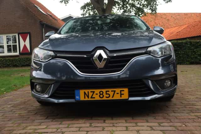 Renault Mégane (2017) thumbnail 6