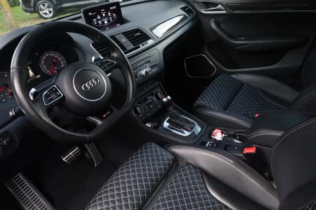 Audi RS Q3 (2016) thumbnail 2