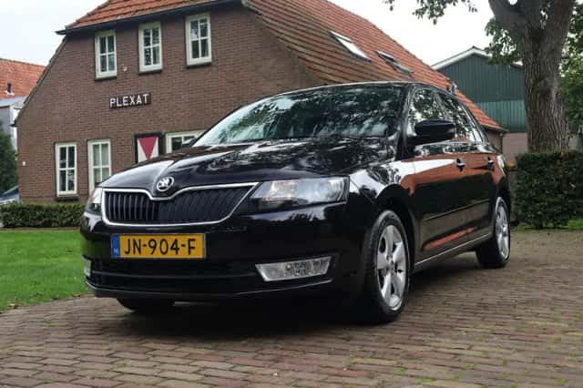 Škoda Rapid (2016) thumbnail 1