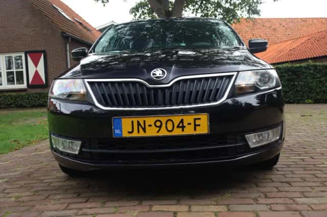 Škoda Rapid (2016) thumbnail 6