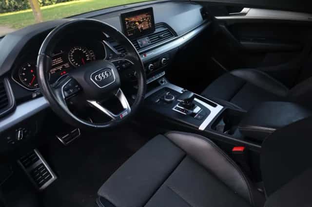 Audi Q5 (2017) thumbnail 2