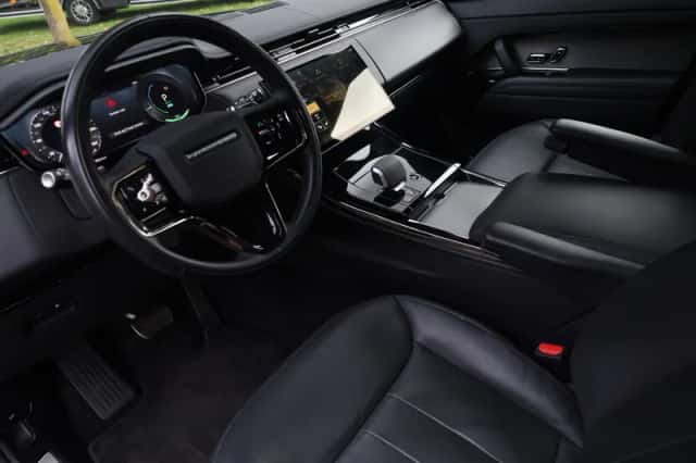 Land Rover Range Rover Sport (2024) thumbnail 2