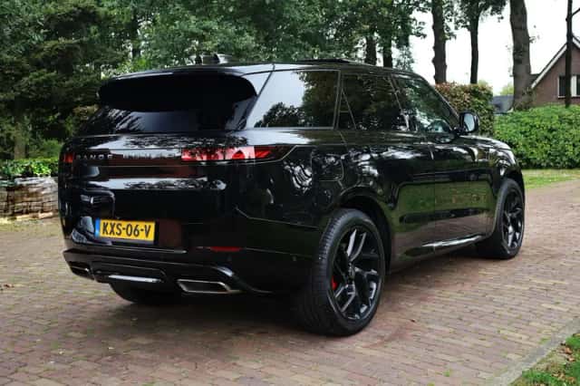 Land Rover Range Rover Sport (2024) thumbnail 3