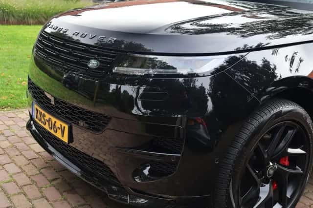 Land Rover Range Rover Sport (2024) thumbnail 4