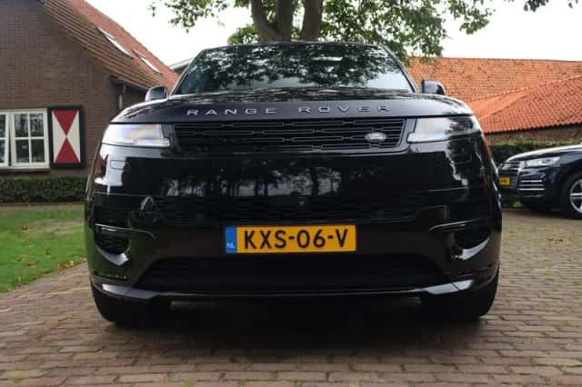 Land Rover Range Rover Sport (2024) thumbnail 5