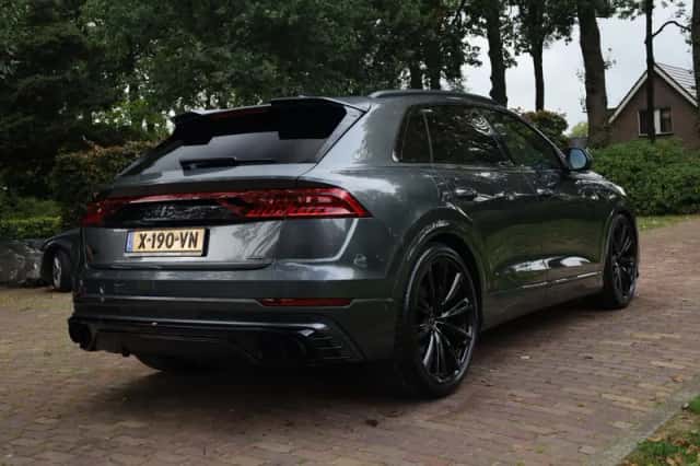 Audi Q8 (2023) thumbnail 3