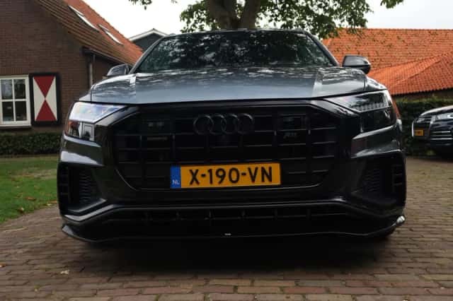 Audi Q8 (2023) thumbnail 6