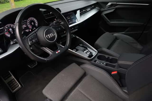 Audi A3 (2021) thumbnail 2