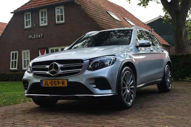 Mercedes-Benz GLC-Klasse (2015) thumbnail 1