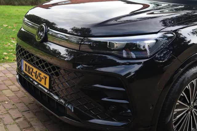 Volkswagen Tiguan (2024) thumbnail 4
