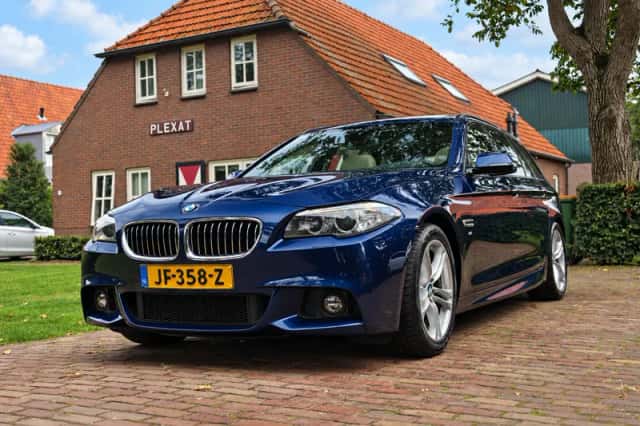 BMW 5-Serie (2016) thumbnail 1