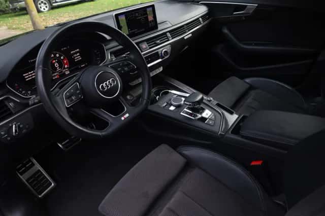 Audi S4 (2017) thumbnail 2