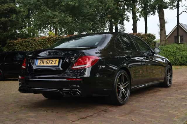 Mercedes-Benz E-Klasse (2018) thumbnail 3