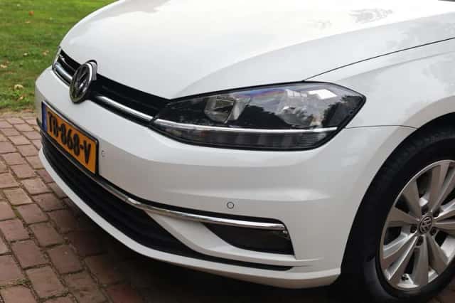 Volkswagen Golf (2018) thumbnail 4