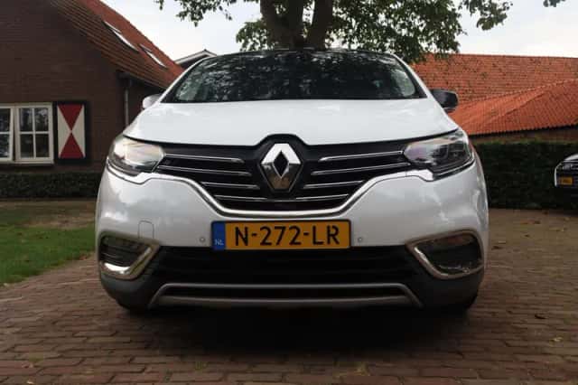 Renault Espace (2016) thumbnail 6