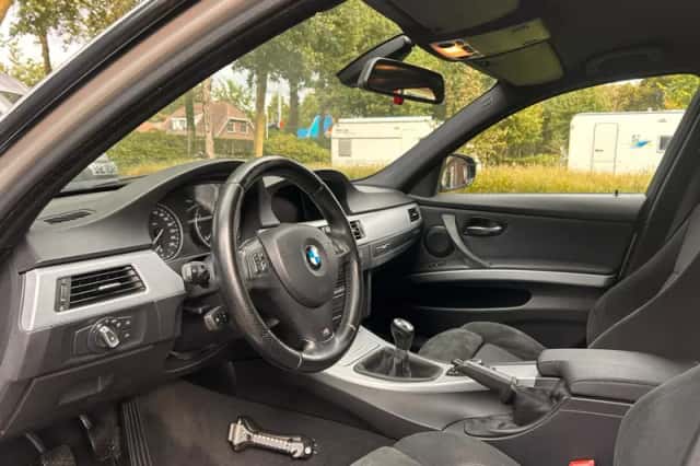 BMW 3-Serie (2010) thumbnail 3