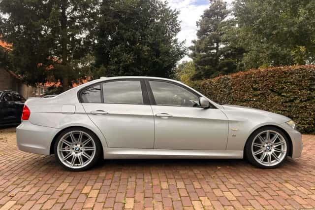 BMW 3-Serie (2010) thumbnail 6