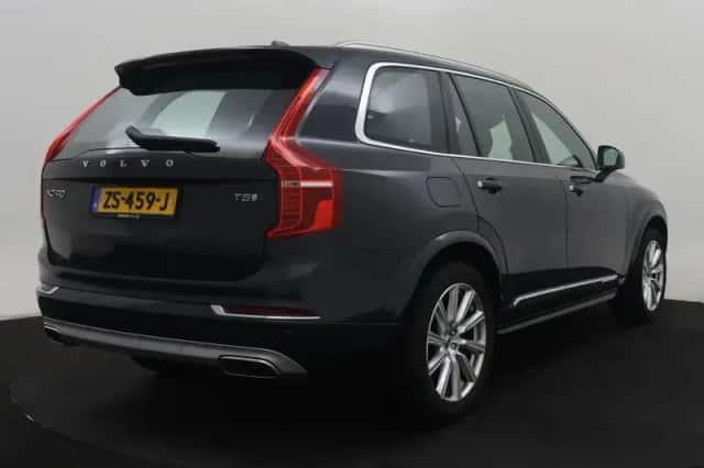 Volvo XC90 (2019) thumbnail 3