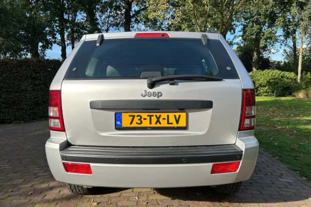 Jeep Grand Cherokee (2007) thumbnail 6