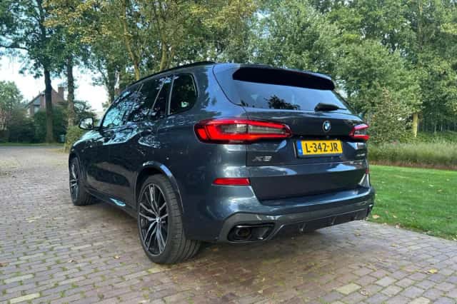 BMW X5 (2019) thumbnail 5