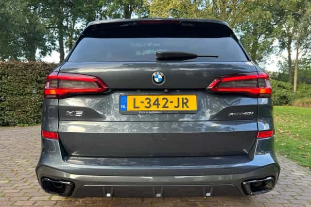 BMW X5 (2019) thumbnail 6