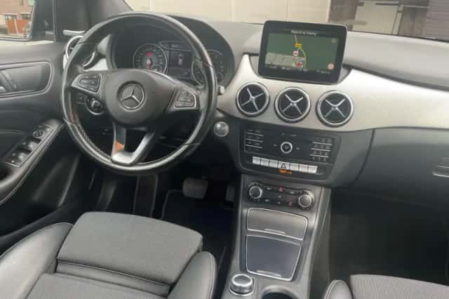 Mercedes-Benz B-Klasse (2017) thumbnail 3