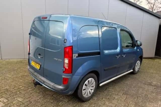 Mercedes-Benz Citan (2016) thumbnail 2