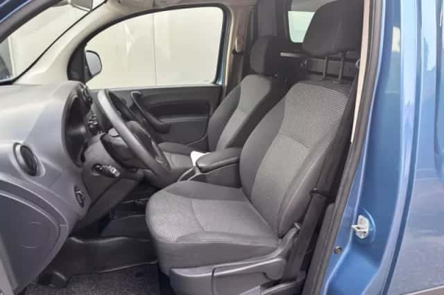 Mercedes-Benz Citan (2018) thumbnail 3