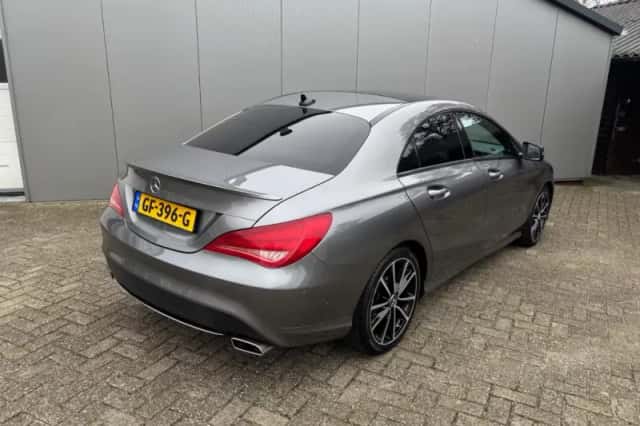 Mercedes-Benz CLA-Klasse (2015) thumbnail 2