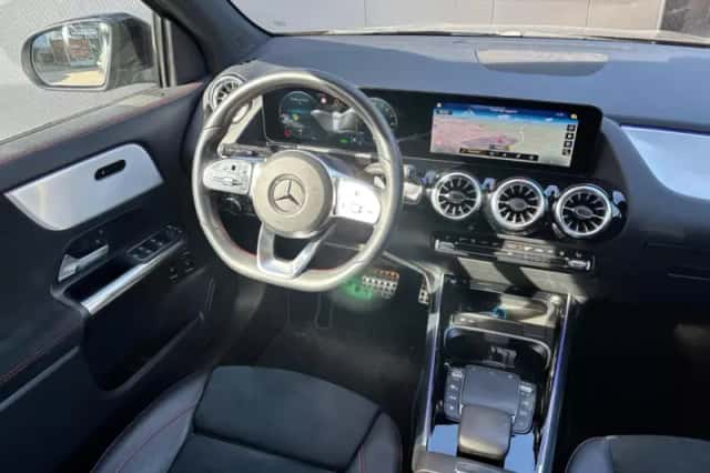 Mercedes-Benz GLA-Klasse (2022) thumbnail 3