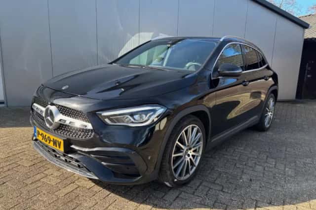 Mercedes-Benz GLA-Klasse (2020) thumbnail 1