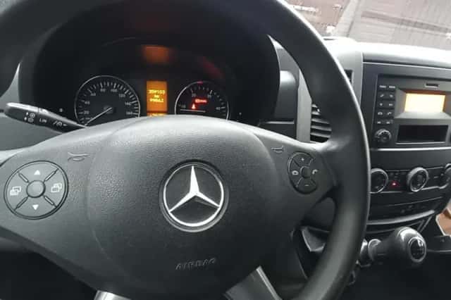 Mercedes-Benz Sprinter (2014) thumbnail 4