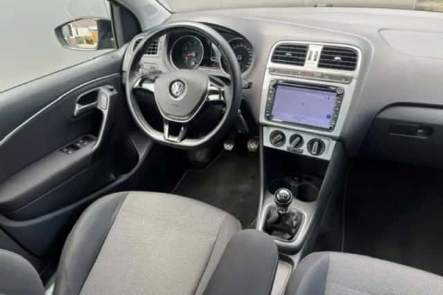 Volkswagen Polo (2014) thumbnail 3