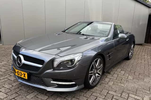 Mercedes-Benz SL-Klasse (2016) thumbnail 1