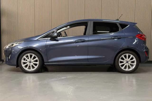 Ford Fiesta (2021) thumbnail 2