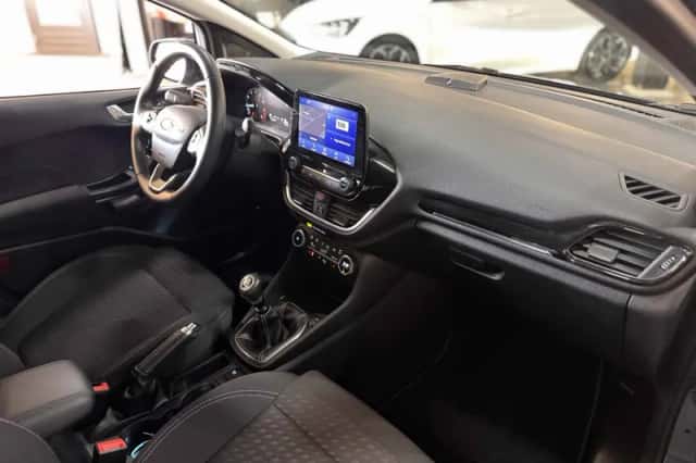 Ford Fiesta (2021) thumbnail 5